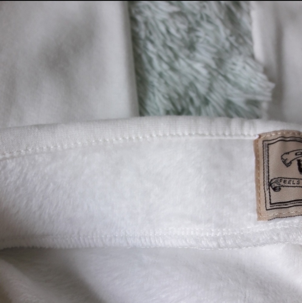 UGG White Cropped Ponte Knit Pants - Picture 5 of 6